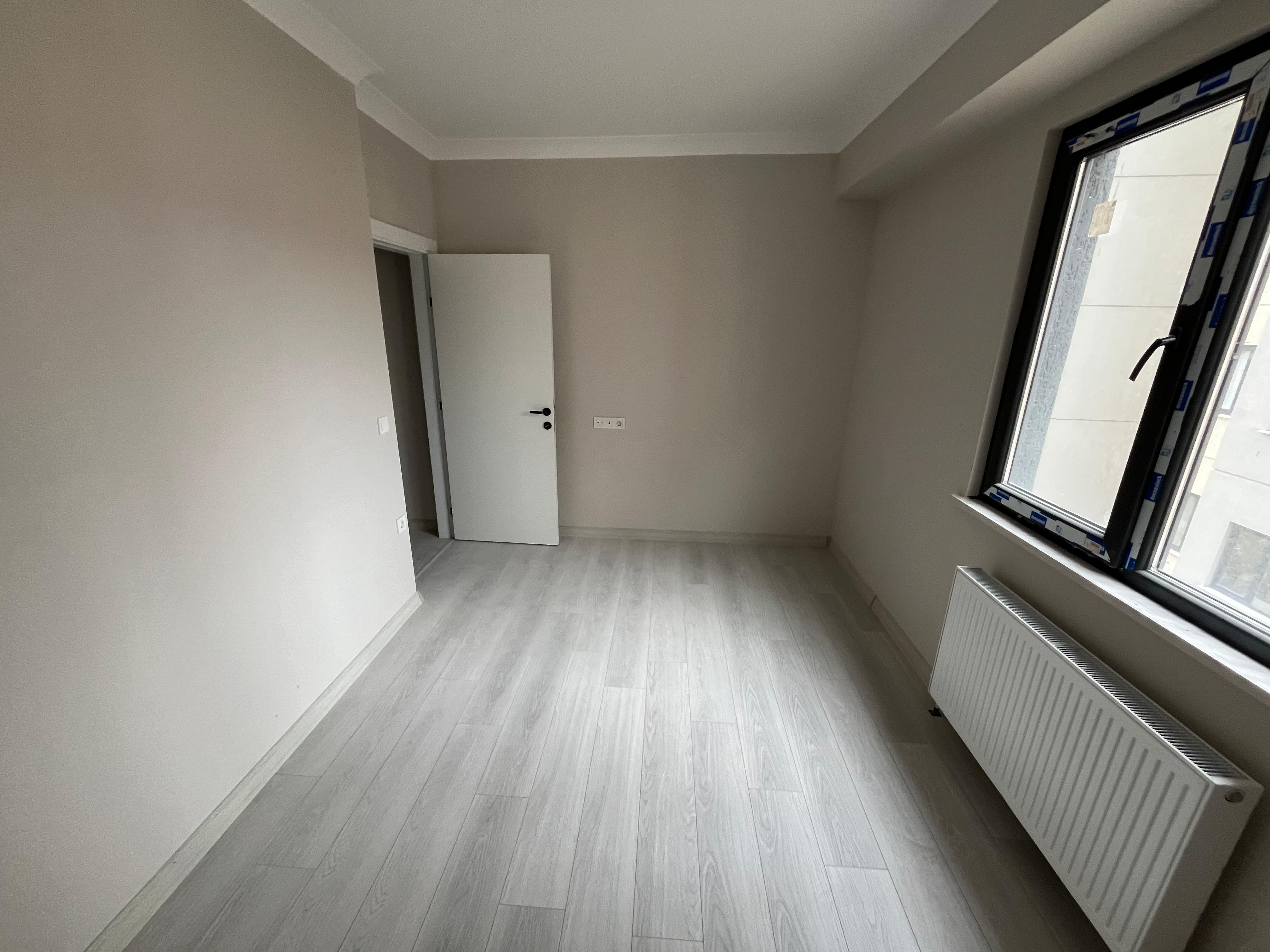 Pendik Çamçeşme'de Satılık 2+1 Kapalı Otoparklı Daire